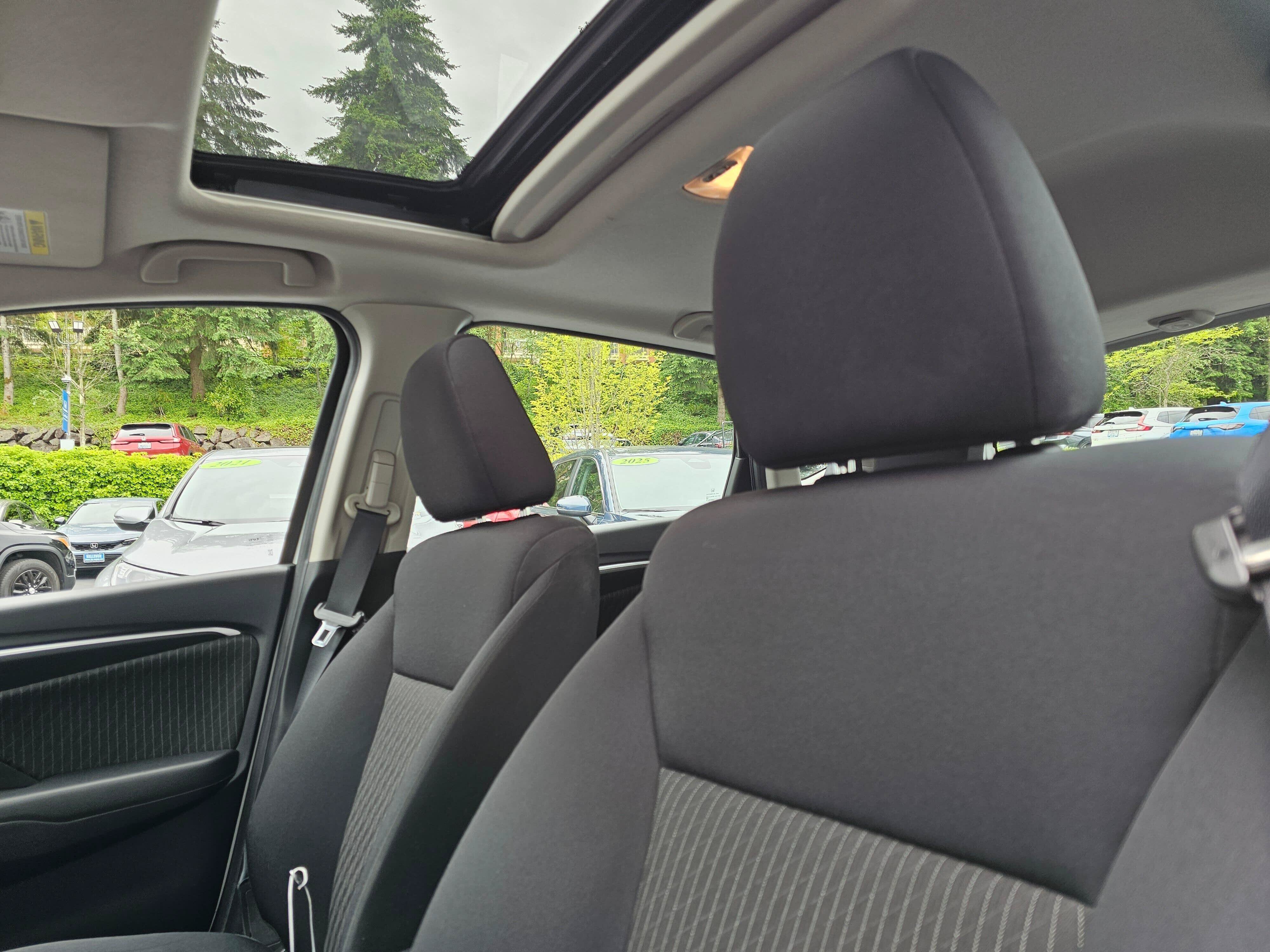 Used 2018 Honda Fit EX image 24
