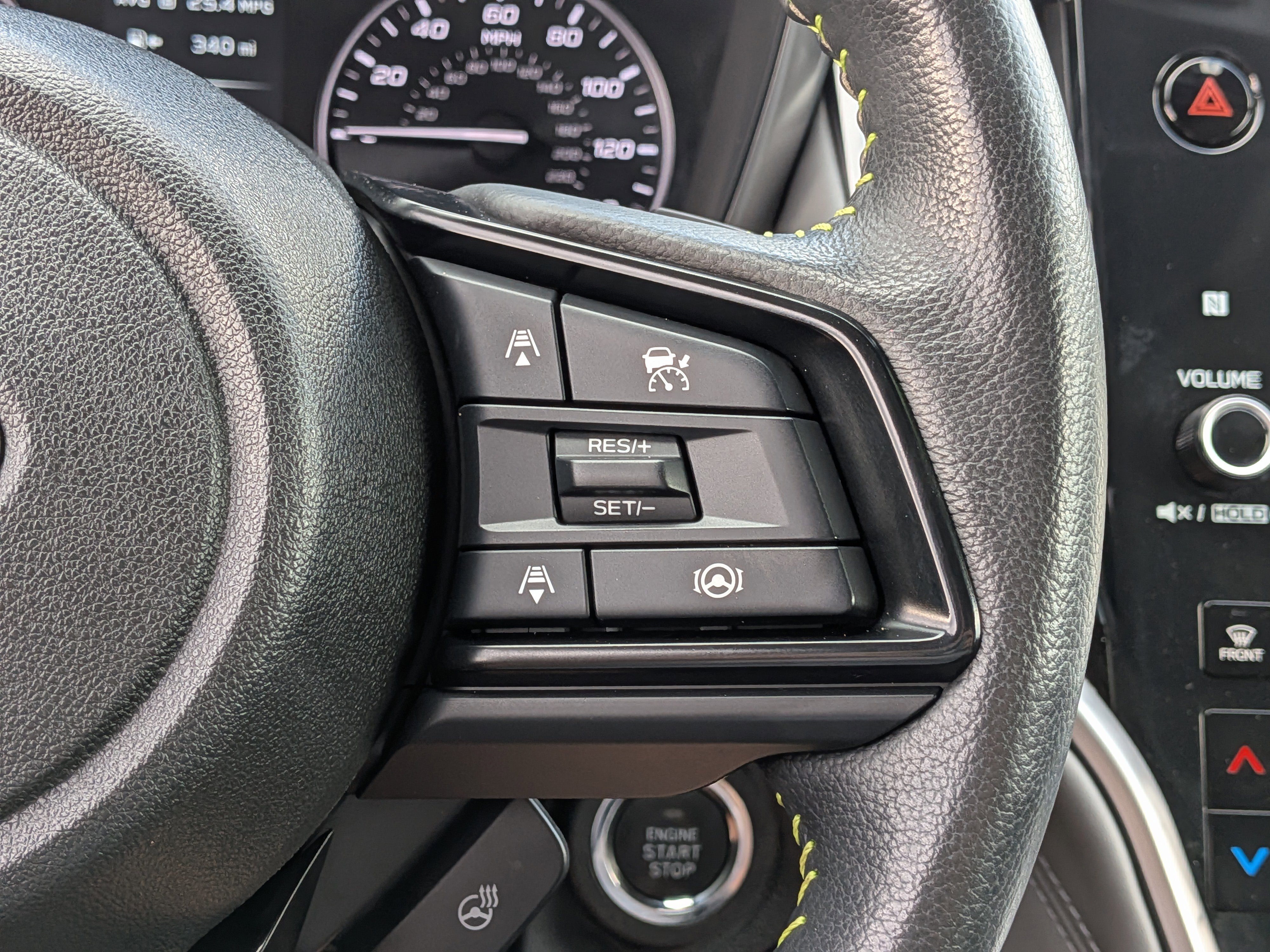 Used 2025 Subaru Outback Onyx Edition AWD/4WD image 25