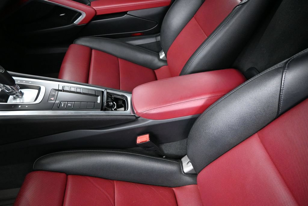 Used 2022 Porsche 718 Cayman w/ Premium Package RWD image 10