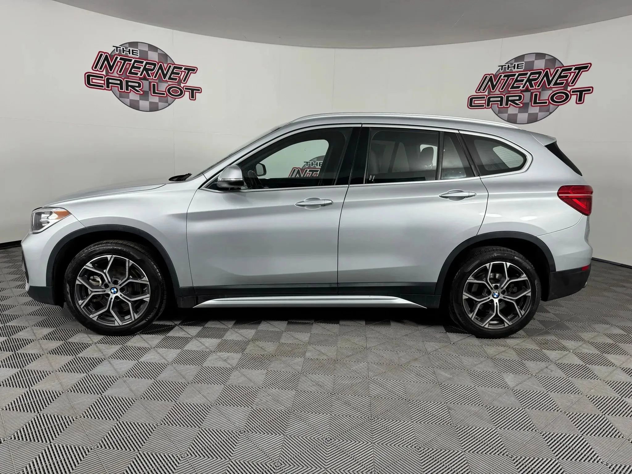 Used 2021 BMW X1 xDrive28i image 4