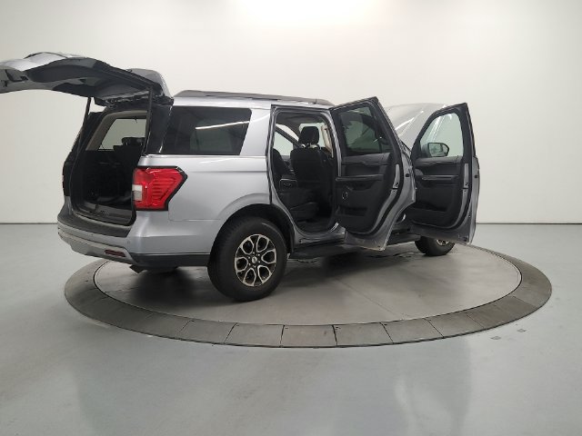 Used 2024 Ford Expedition XLT RWD image 38