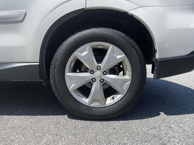 Used 2016 Subaru Forester 2.5i Limited AWD/4WD image 9