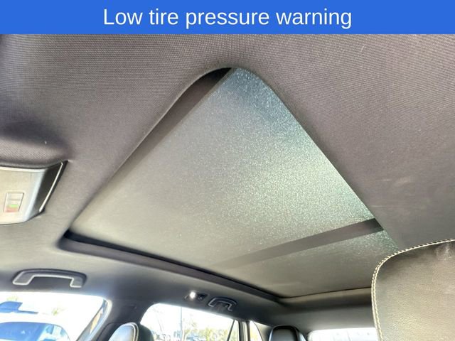 Used 2021 Volkswagen Atlas Cross Sport SEL Premium image 26