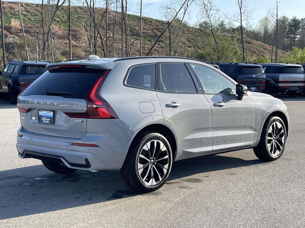 New 2026 Volvo XC60 B5 Plus w/ Protection Package Premier AWD/4WD image 28