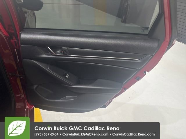 Used 2018 Honda Accord Sport image 29