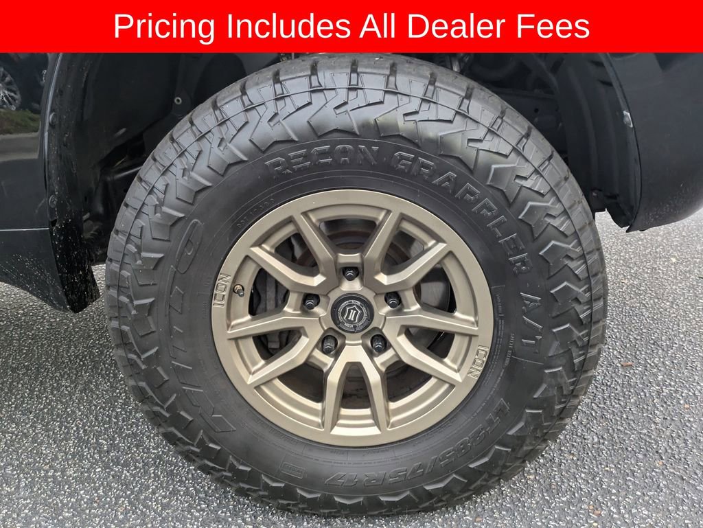 Used 2019 Toyota Land Cruiser AWD/4WD image 12