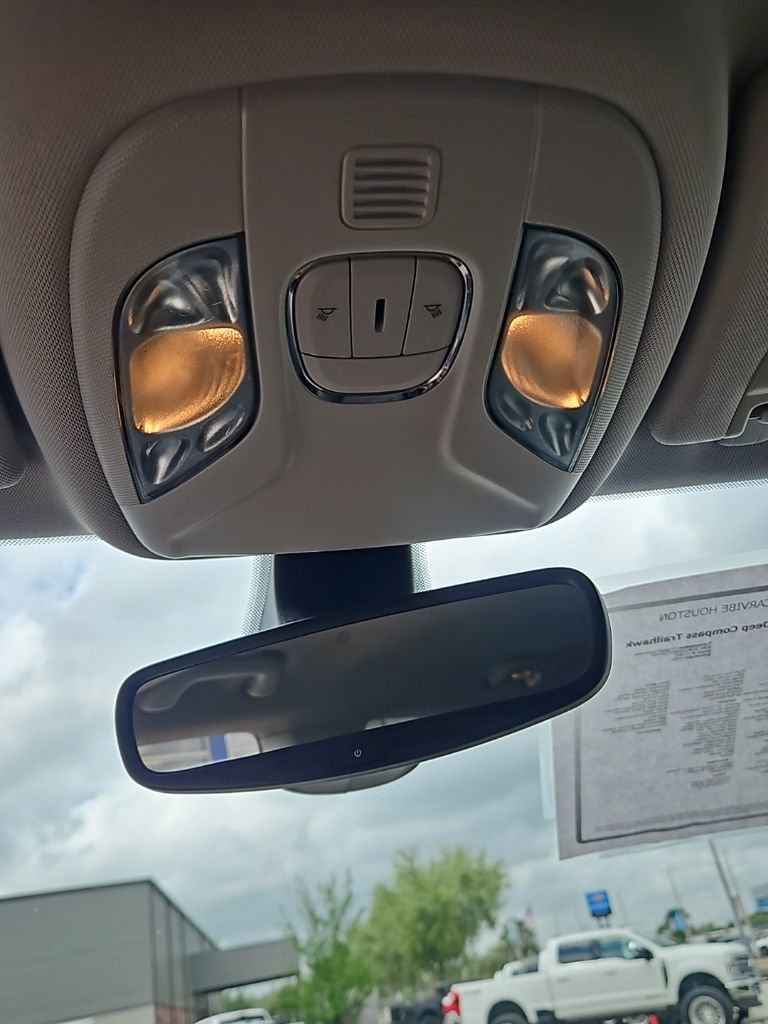 Used 2018 Jeep Compass Trailhawk w/ Leather Interior Group image 21