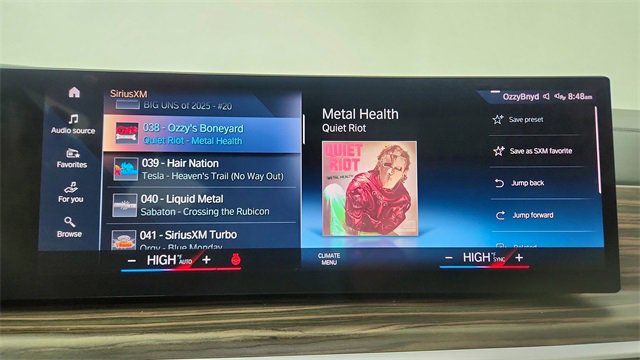 Used 2023 BMW X7 xDrive40i w/ M Sport Package image 51