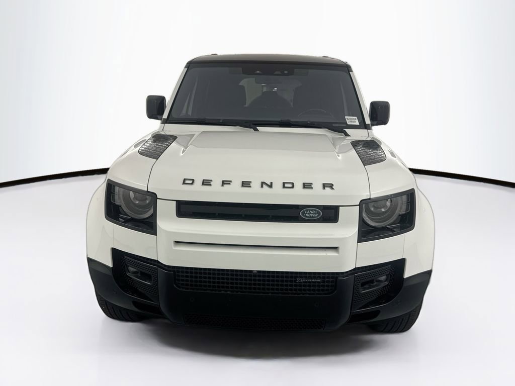 Certified 2022 Land Rover Defender 110 X-Dynamic SE AWD/4WD image 2
