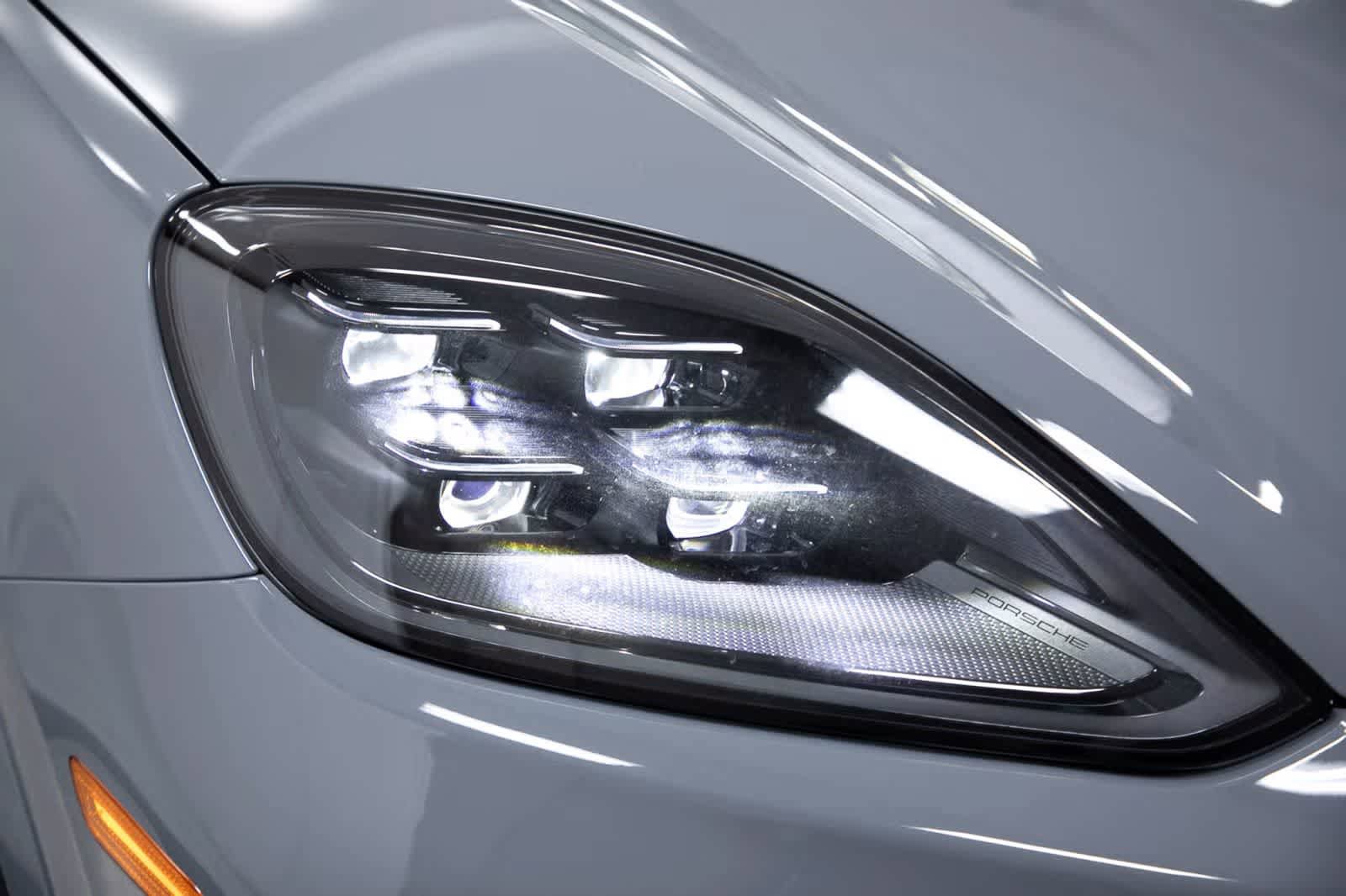 Certified 2025 Porsche Cayenne S AWD/4WD image 16