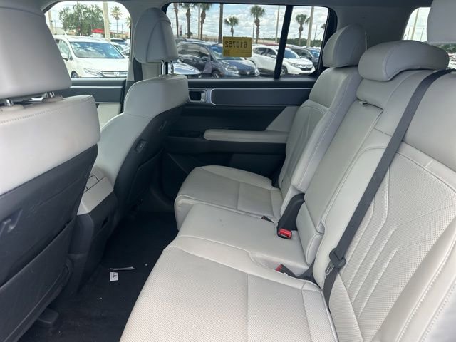 Used 2025 Hyundai Santa Fe SEL FWD image 34