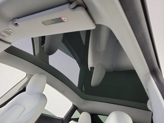 Used 2022 Tesla Model Y Performance AWD/4WD image 20