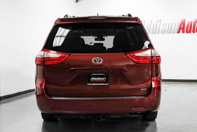 Used 2019 Toyota Sienna XLE Premium FWD image 11