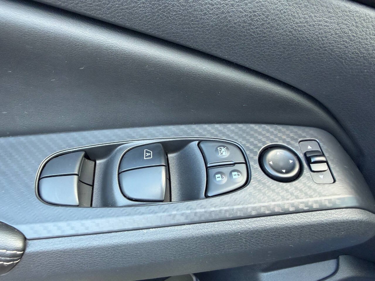 Used 2022 Nissan Altima 2.5 SV FWD image 15