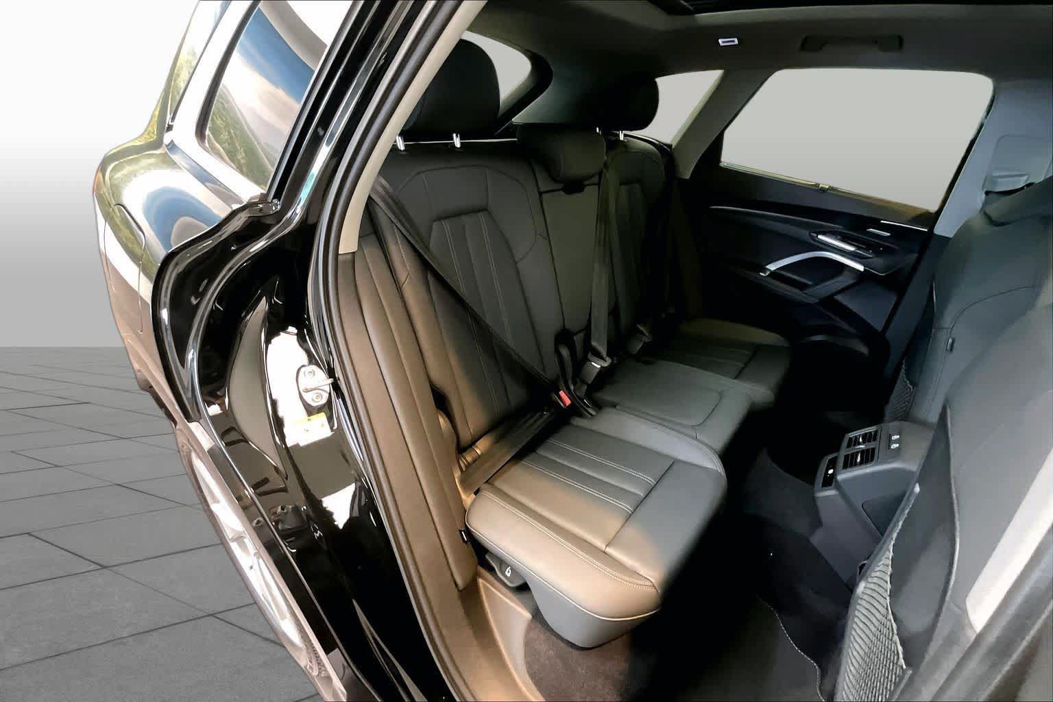 Certified 2025 Audi Q5 Premium AWD/4WD image 19