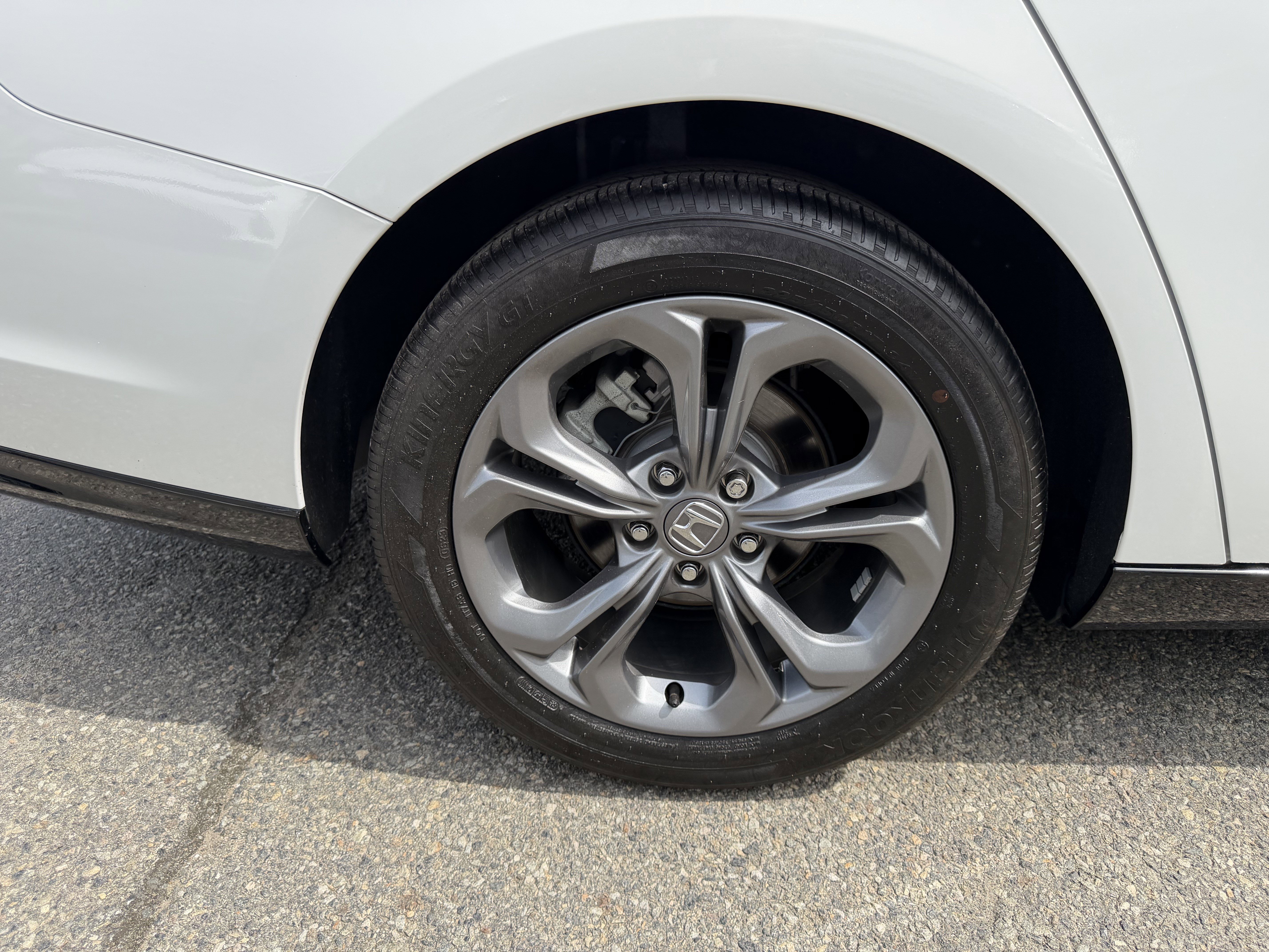 Used 2023 Honda Accord EX-L image 8