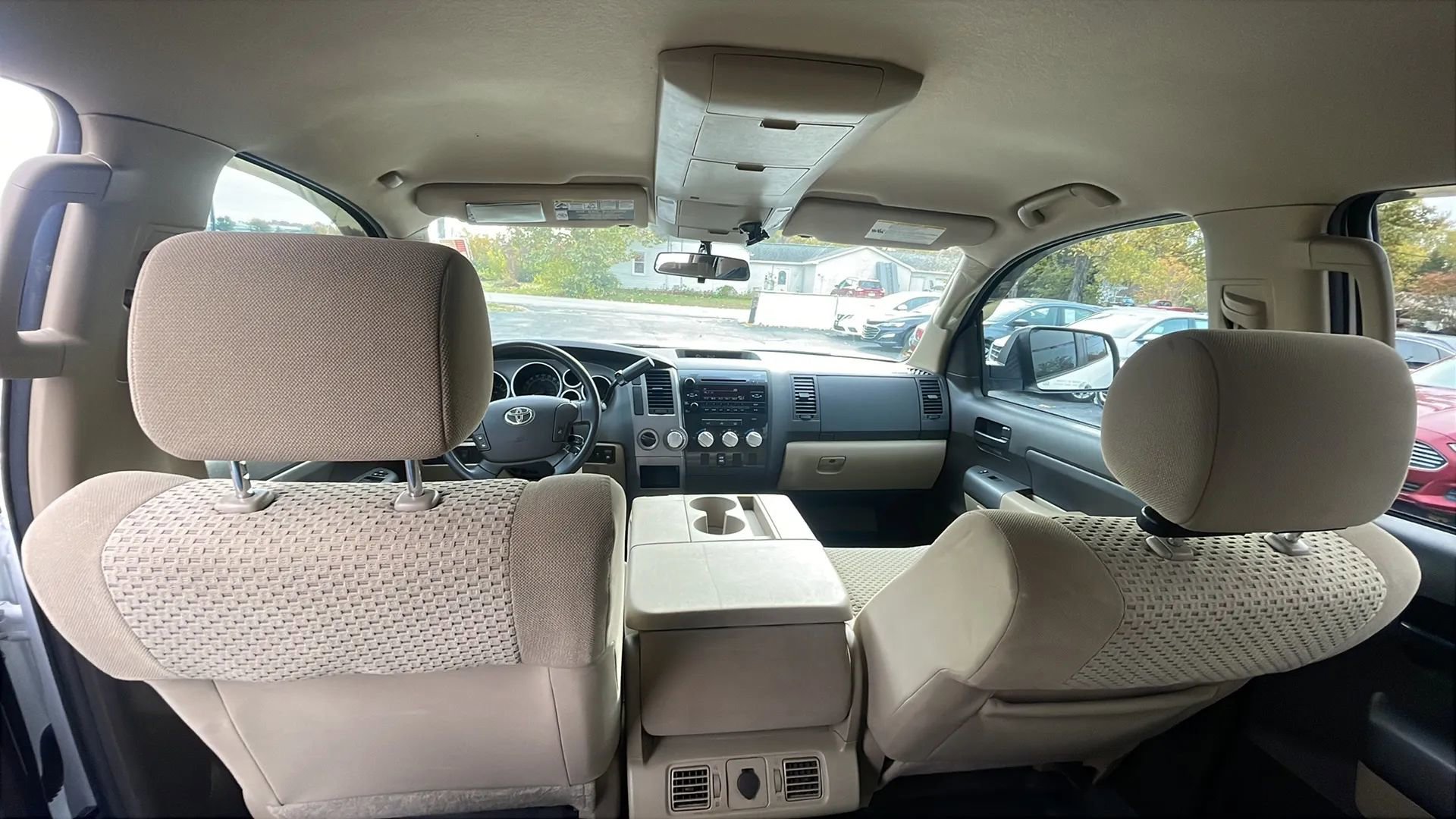 Used 2011 Toyota Tundra 4x4 CrewMax image 23