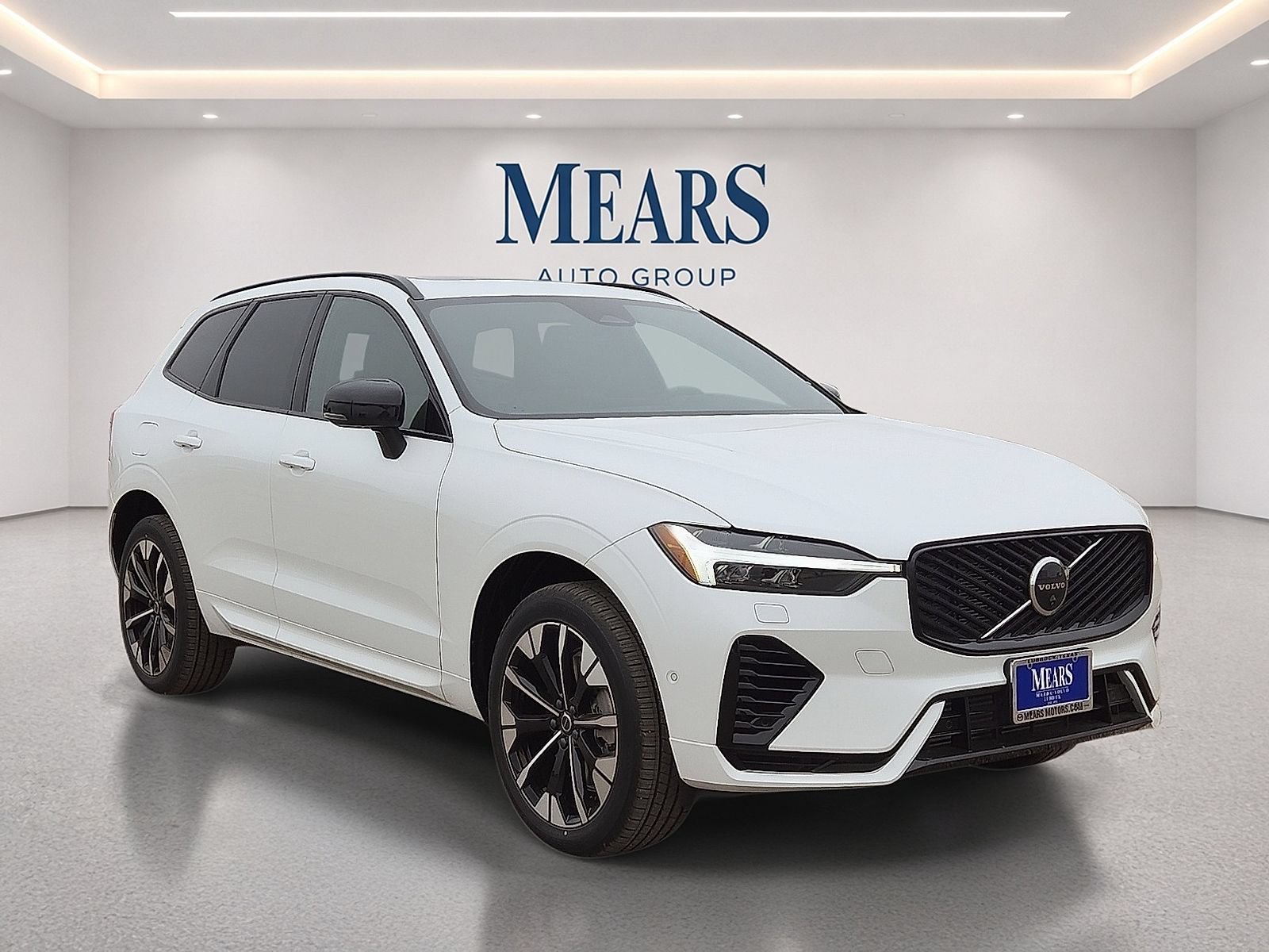New 2026 Volvo XC60 T8 Plus w/ Protection Package Premier AWD/4WD image 7