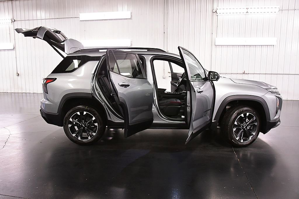 New 2026 Chevrolet Equinox RS w/ Safety and Technology Package image 30