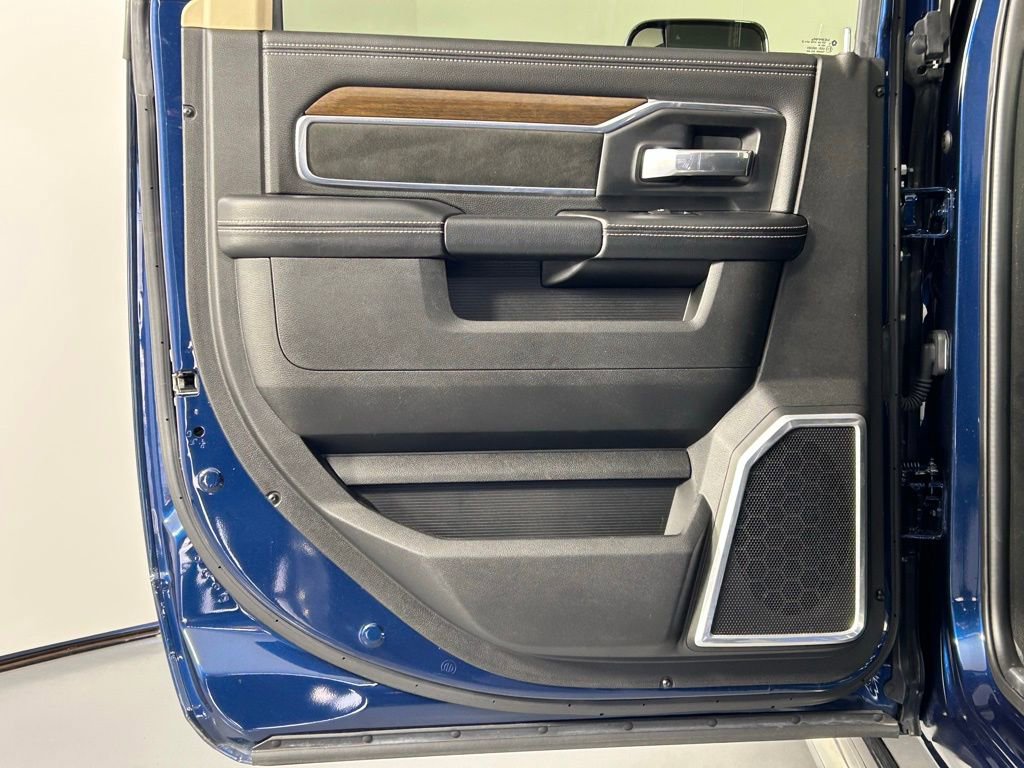 Used 2022 RAM 3500 Laramie w/ Max Tow Package image 15