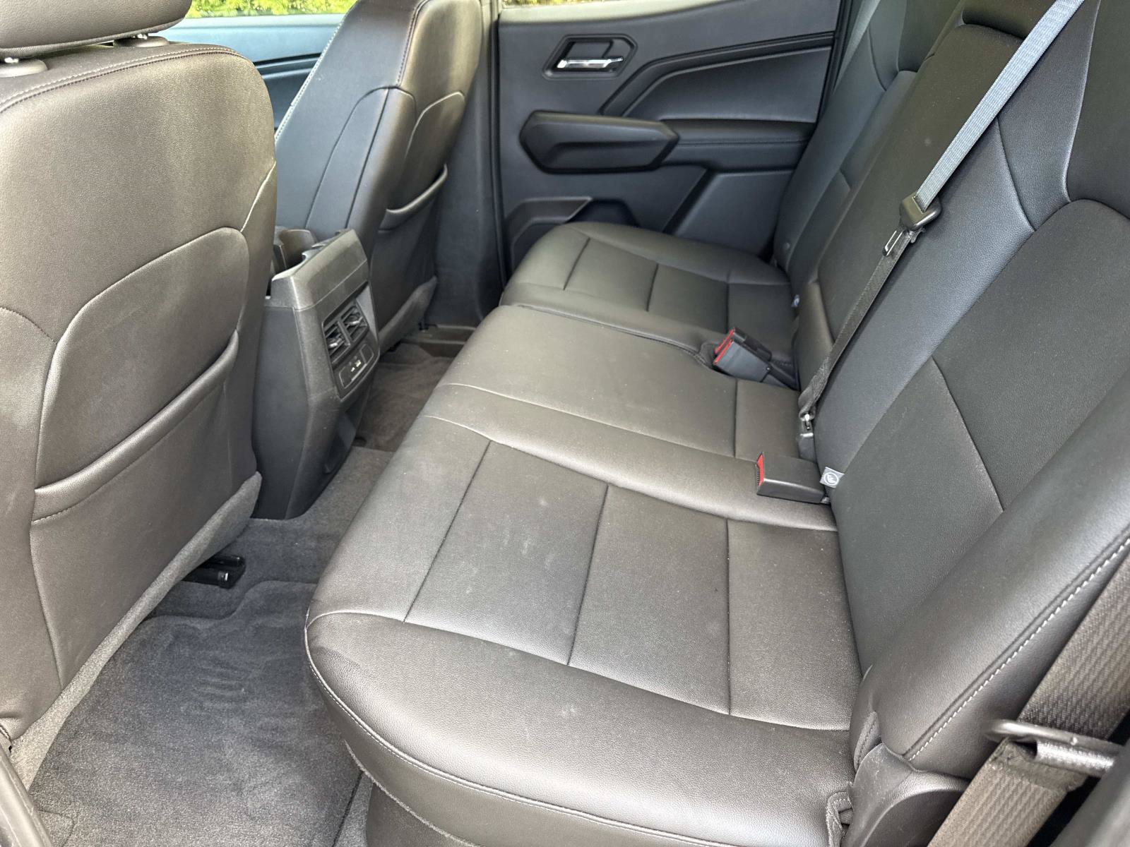 Used 2023 Chevrolet Colorado LT w/ LT Convenience Package III RWD image 10