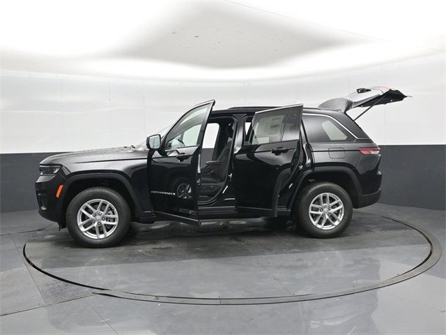 New 2025 Jeep Grand Cherokee Laredo image 48