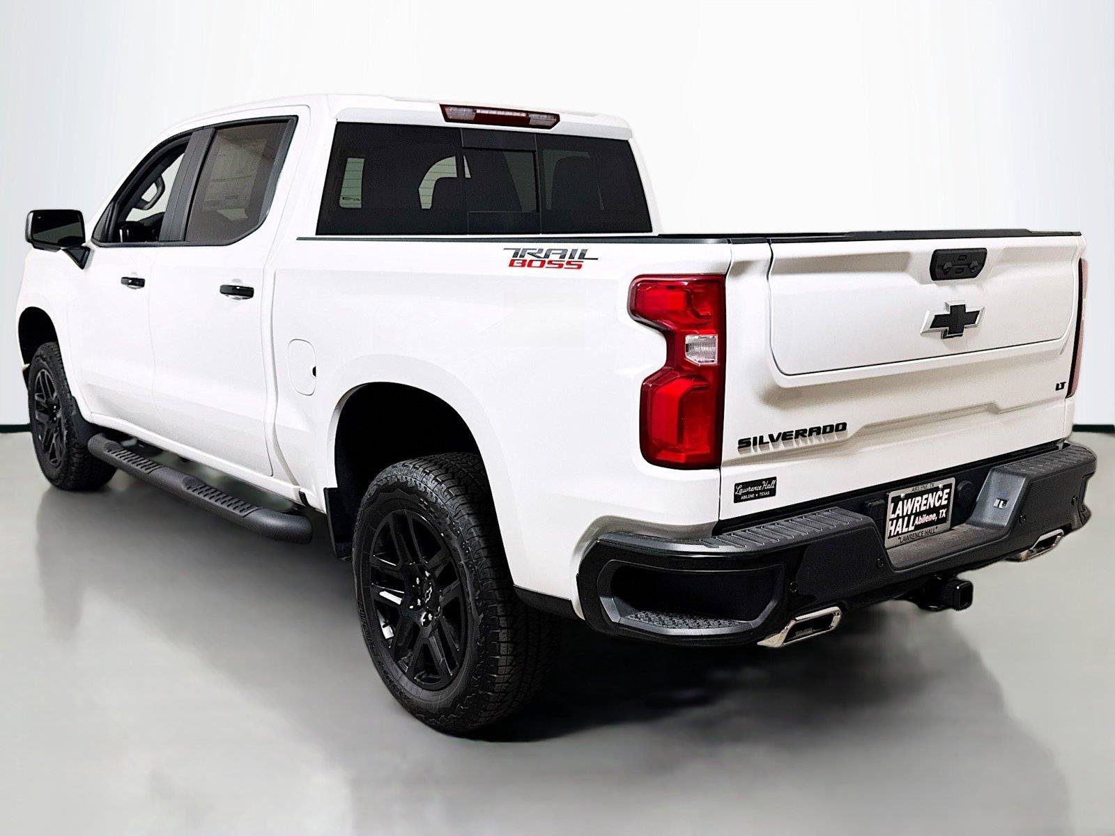 New 2026 Chevrolet Silverado 1500 LT Trail Boss w/ LT Trail Boss Premium Package AWD/4WD image 3