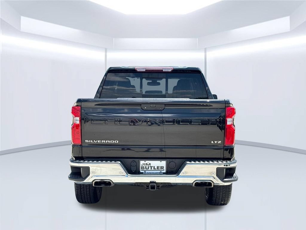 Used 2020 Chevrolet Silverado 1500 LTZ w/ LTZ Premium Package AWD/4WD image 4