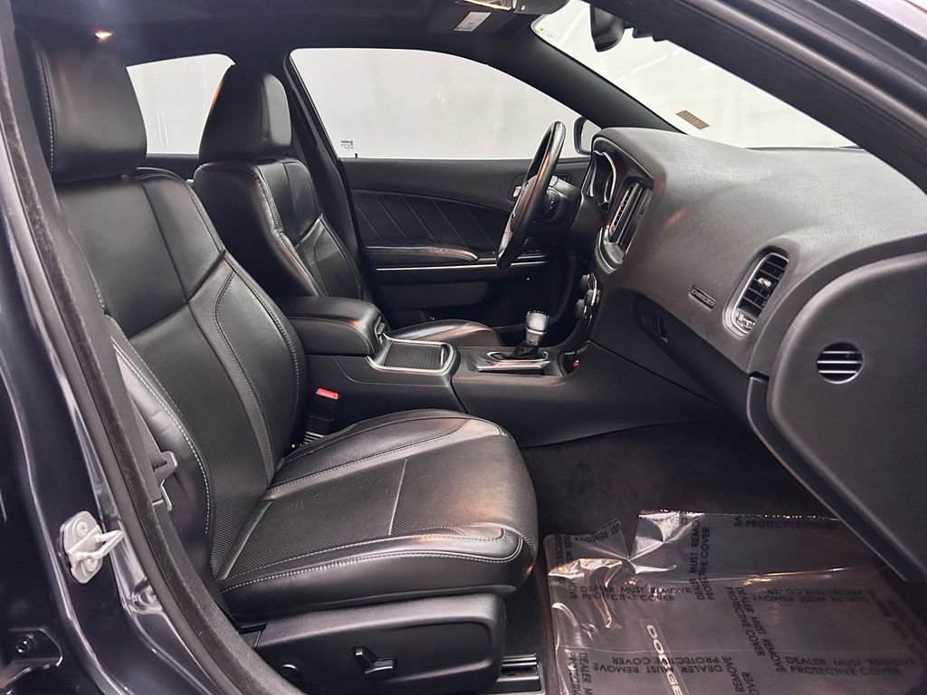 Used 2016 Dodge Charger SXT w/ AWD Plus Group image 17