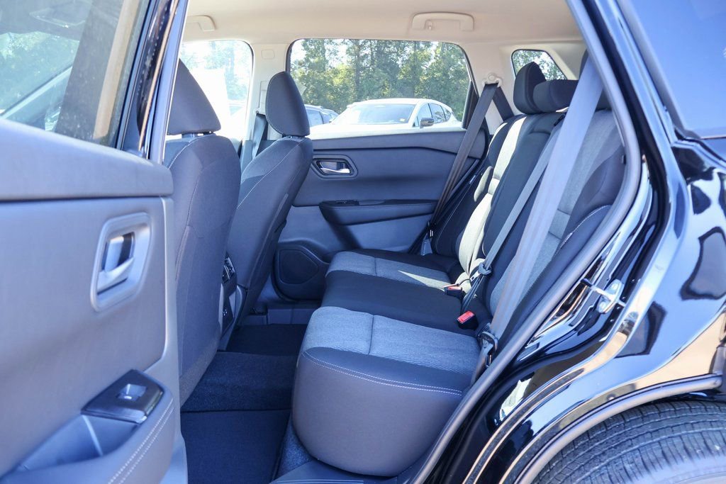 New 2026 Nissan Rogue SV image 8