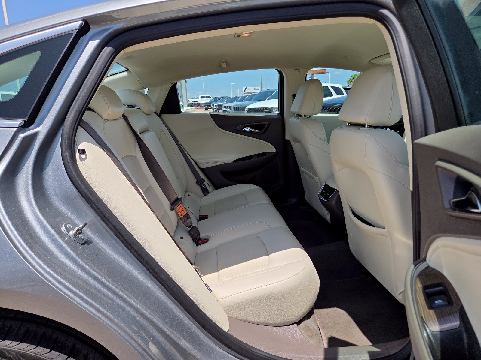 Used 2024 Chevrolet Malibu LT FWD image 17
