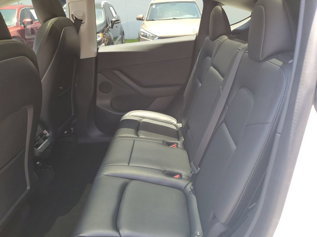 Used 2022 Tesla Model Y Long Range AWD/4WD image 12