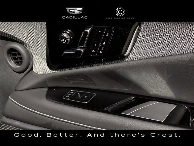 Certified 2025 Cadillac Optiq Luxury 2 AWD/4WD image 28