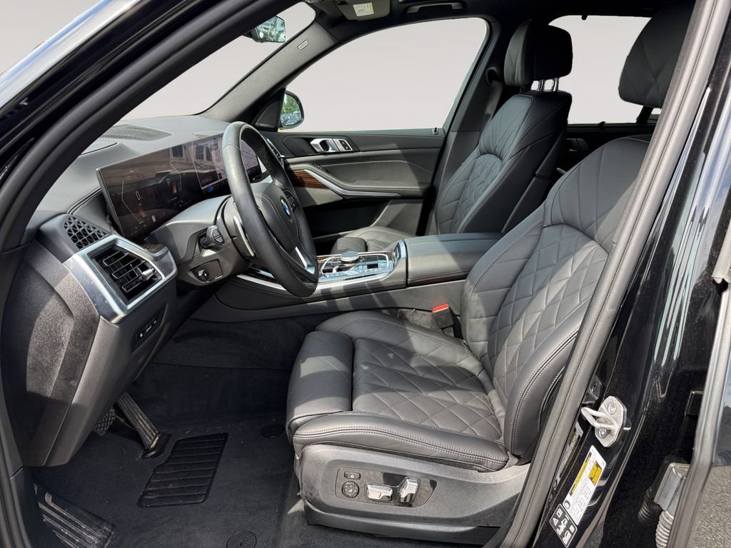 Used 2026 BMW X5 xDrive40i AWD/4WD image 9