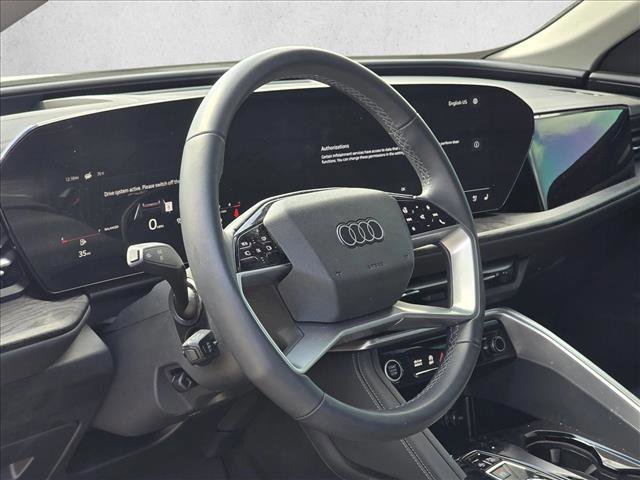 Used 2025 Audi Q5 Premium Plus w/ Premium Plus image 13