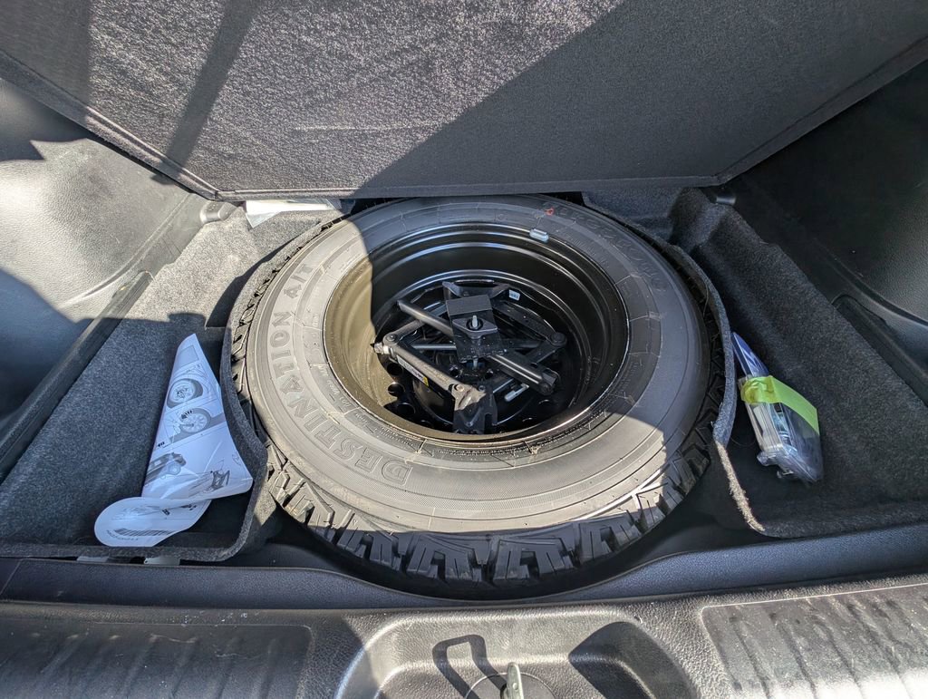 Used 2021 Jeep Cherokee Trailhawk image 39