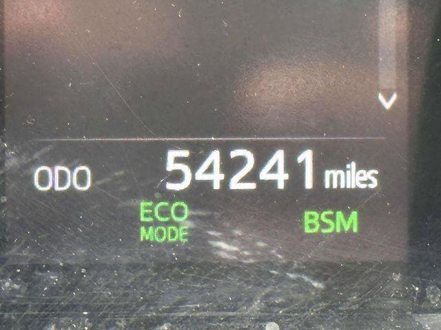 Used 2024 Toyota Camry SE w/ Convenience Package FWD image 29