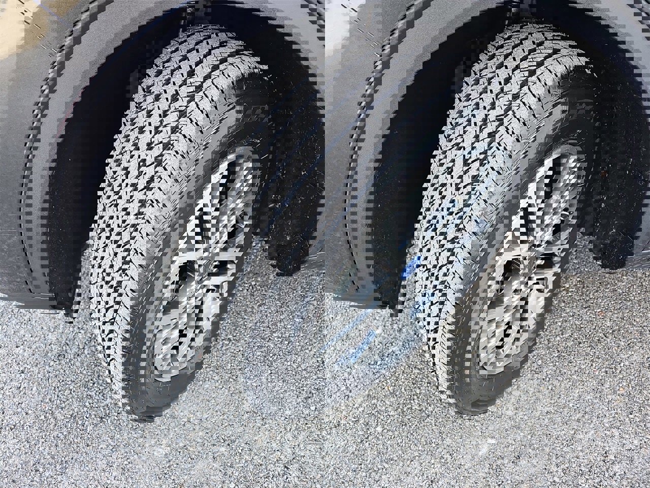 Used 2020 Ford Escape SEL image 31