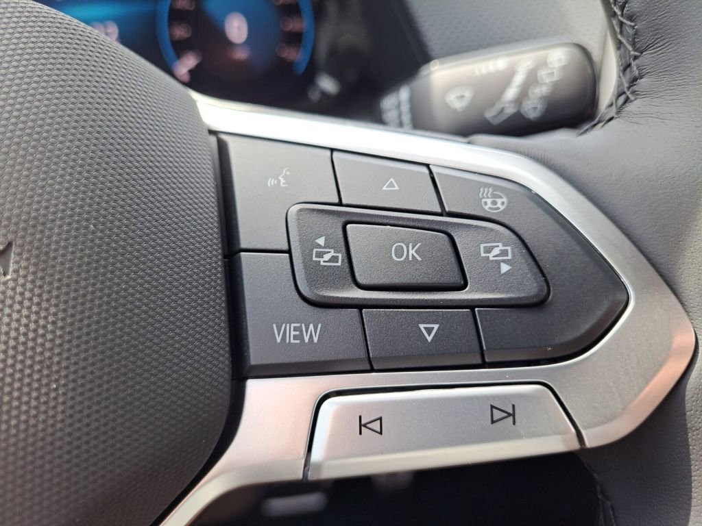 New 2026 Volkswagen Atlas Cross Sport SEL Premium R-Line image 11