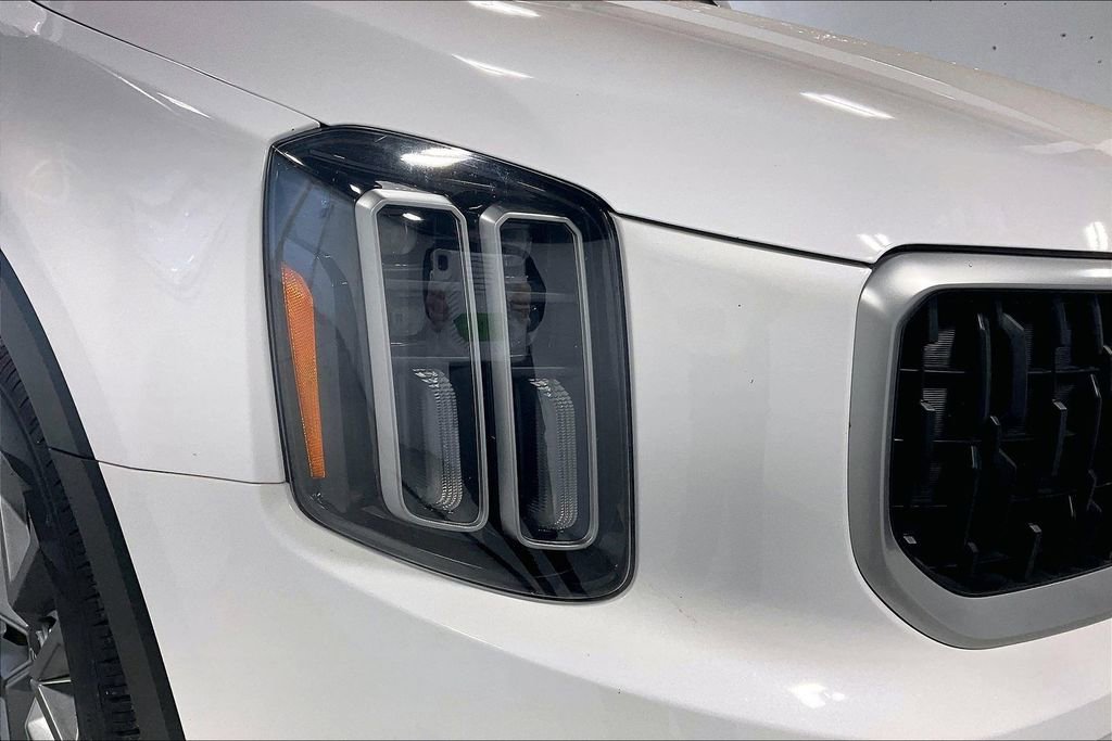 Used 2024 Kia Telluride LX image 37