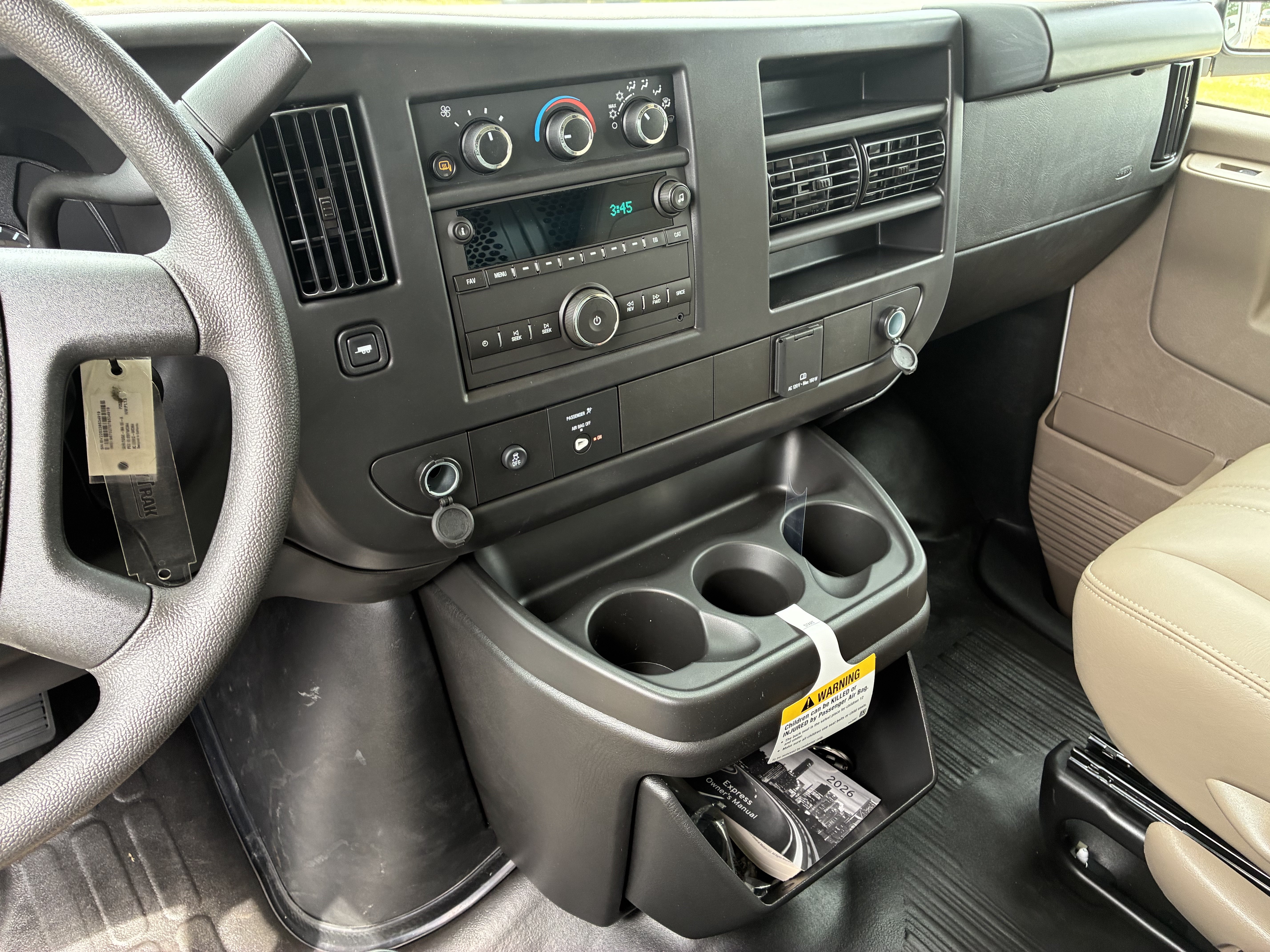New 2026 Chevrolet Express 2500 w/ Driver Convenience Package RWD image 31