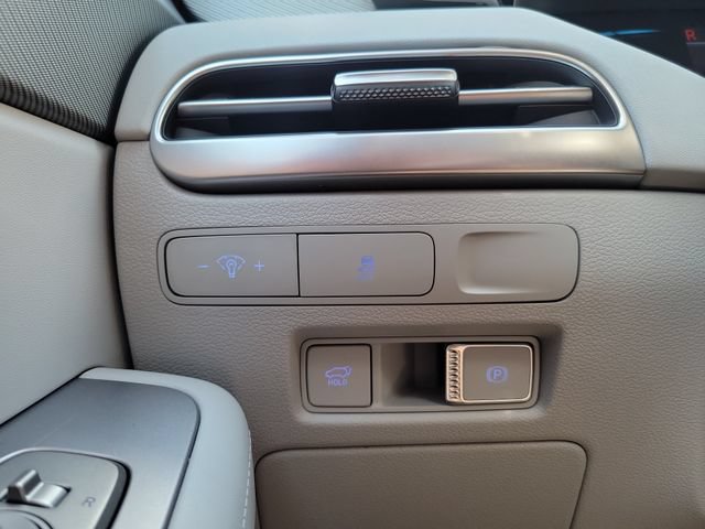 Used 2025 Hyundai Palisade SEL FWD image 29