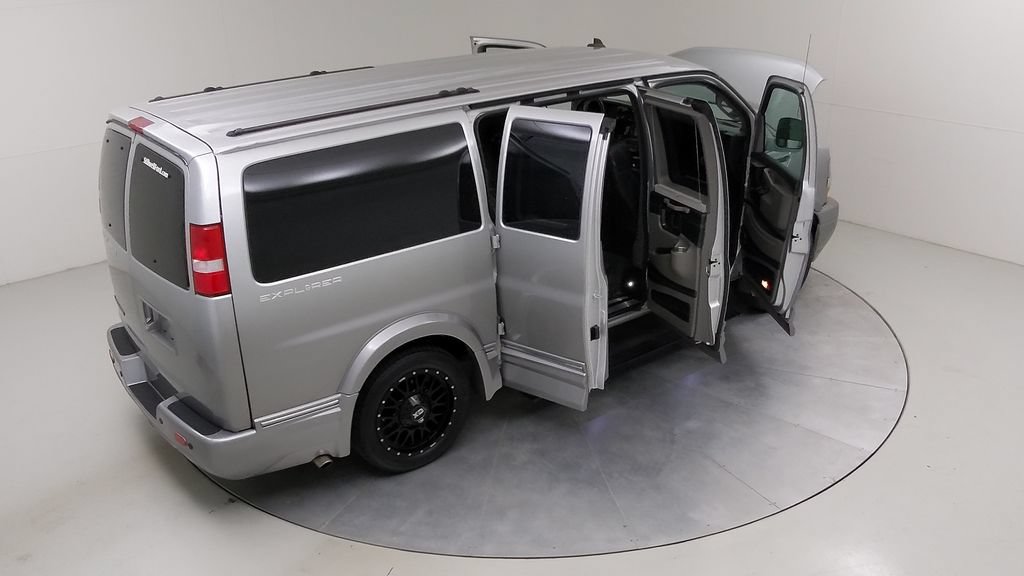 Used 2020 Chevrolet Express 2500 w/ Enhanced Convenience Package RWD image 52