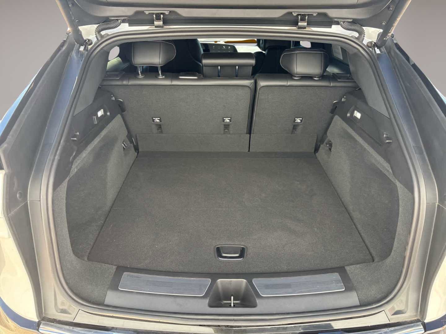 Used 2024 Cadillac Lyriq Luxury image 18