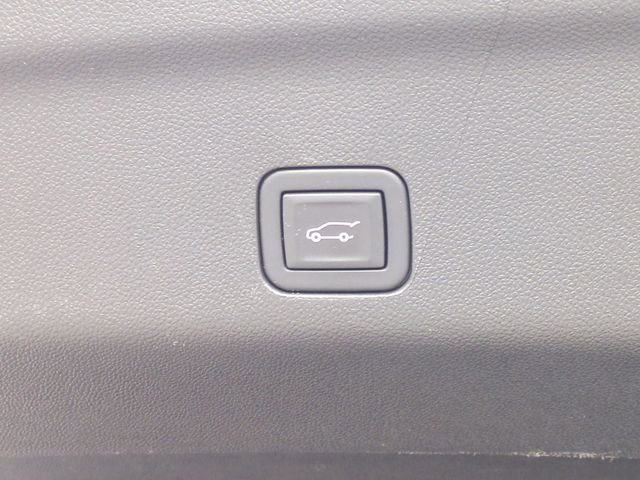 Used 2023 GMC Yukon Denali Ultimate w/ LPO, Floor Liner Package image 14