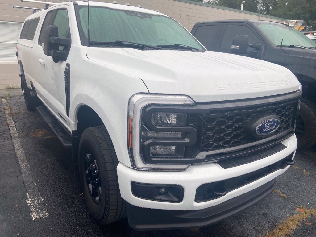 Used 2023 Ford F250 XLT w/ XLT Premium Package AWD/4WD image 5