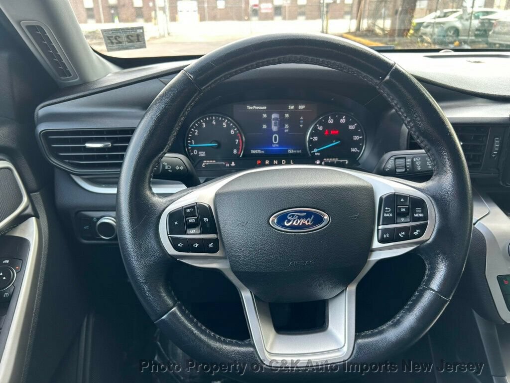 Used 2022 Ford Explorer XLT AWD/4WD image 47