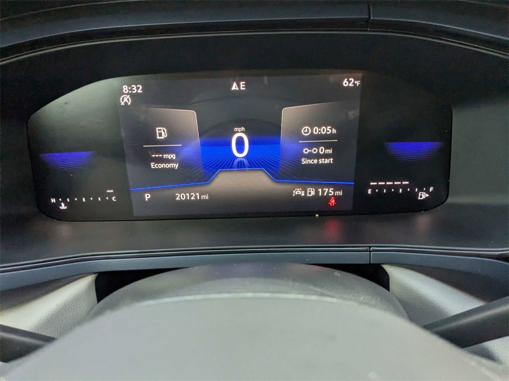 Used 2024 Volkswagen Taos SE image 25