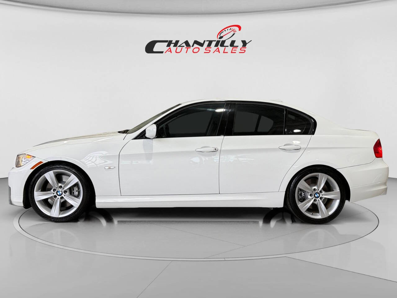 Used 2011 BMW 335i Sedan image 2