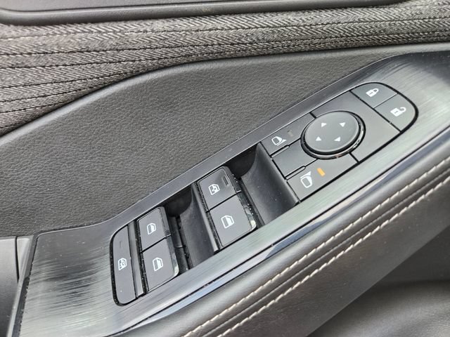 Used 2023 Nissan Rogue SV FWD image 40